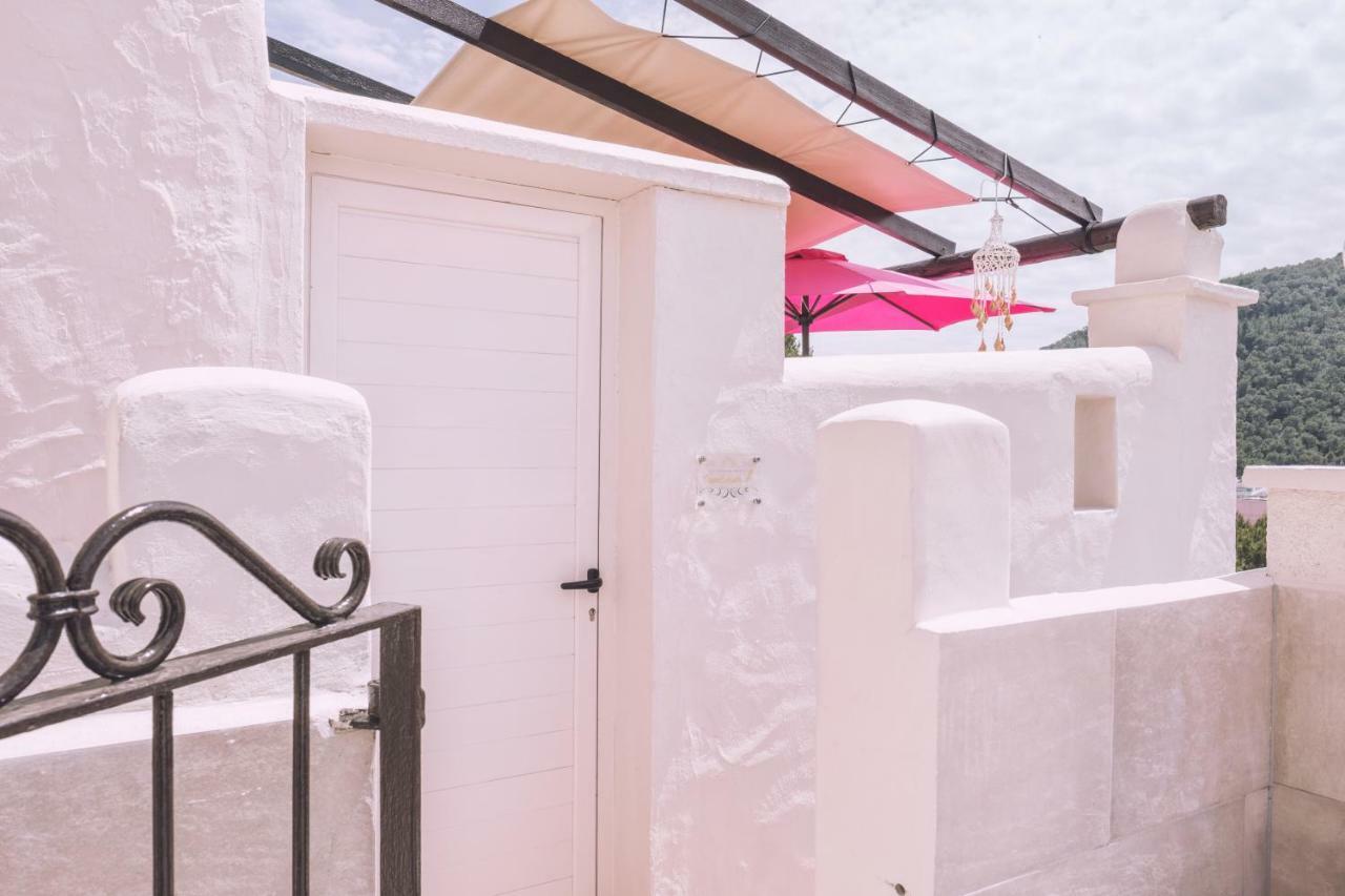 Apartamentos Catharina Maria Cala Llonga  Eksteriør billede
